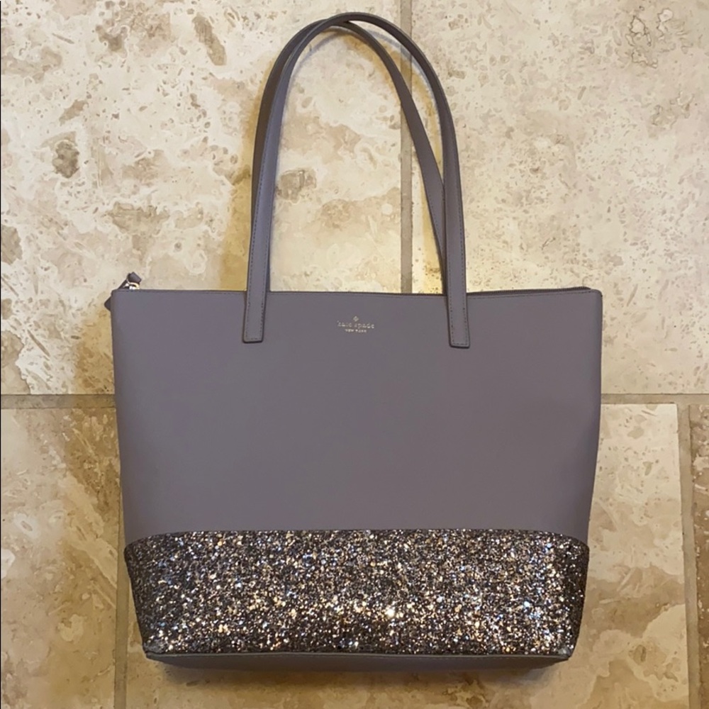 Penny Greta Court large tote in color city scape - Picture 1 of 6